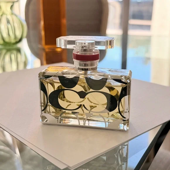 RARE, authentic Coach Signature Eau de Parfum Spray for women. 1.7 oz. - Picture 5 of 9